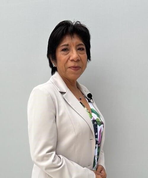 Dra Rosalia Ballona