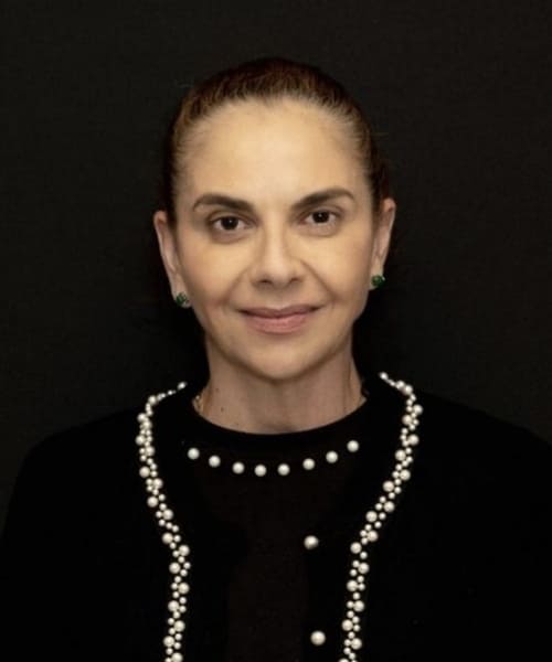 Dra. Natalia Velásquez Gómez